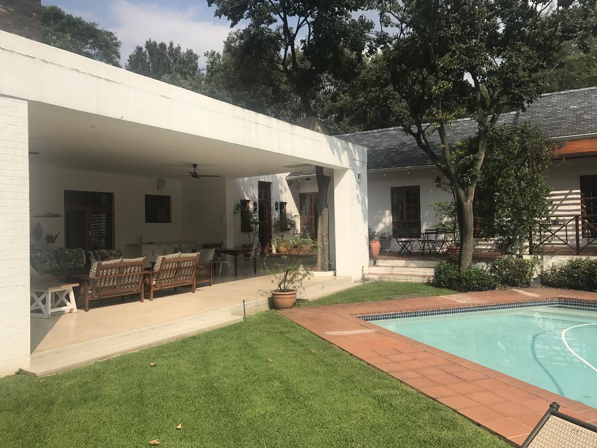 Waterfall Cottages 요하네스버그 외부 사진